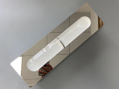 半圆柱浮雕到站灯